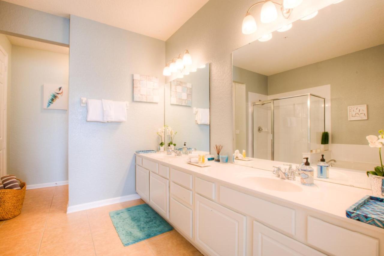 Stunning Lakeview Condo Wprivate Balcony Kissimmee Exteriör bild