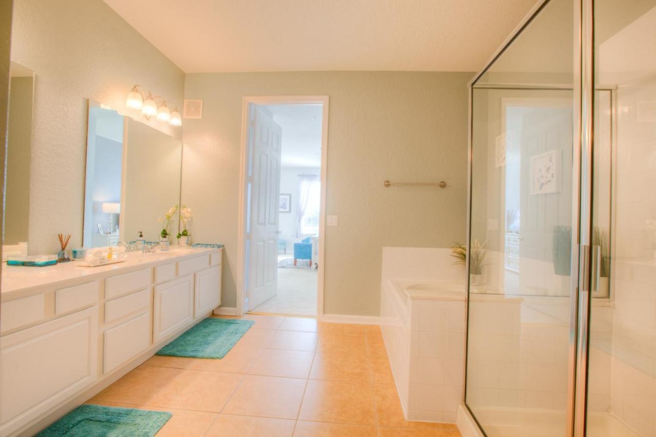Stunning Lakeview Condo Wprivate Balcony Kissimmee Exteriör bild