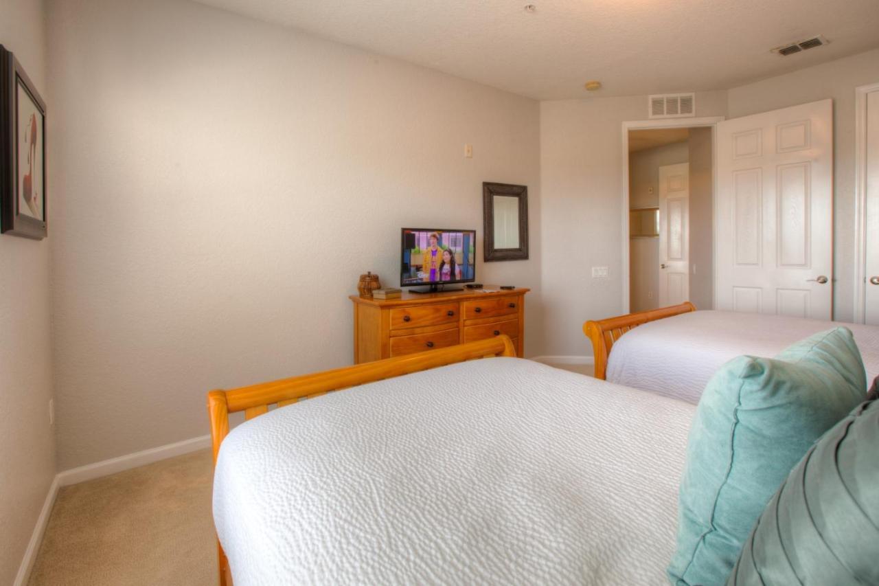 Stunning Lakeview Condo Wprivate Balcony Kissimmee Exteriör bild