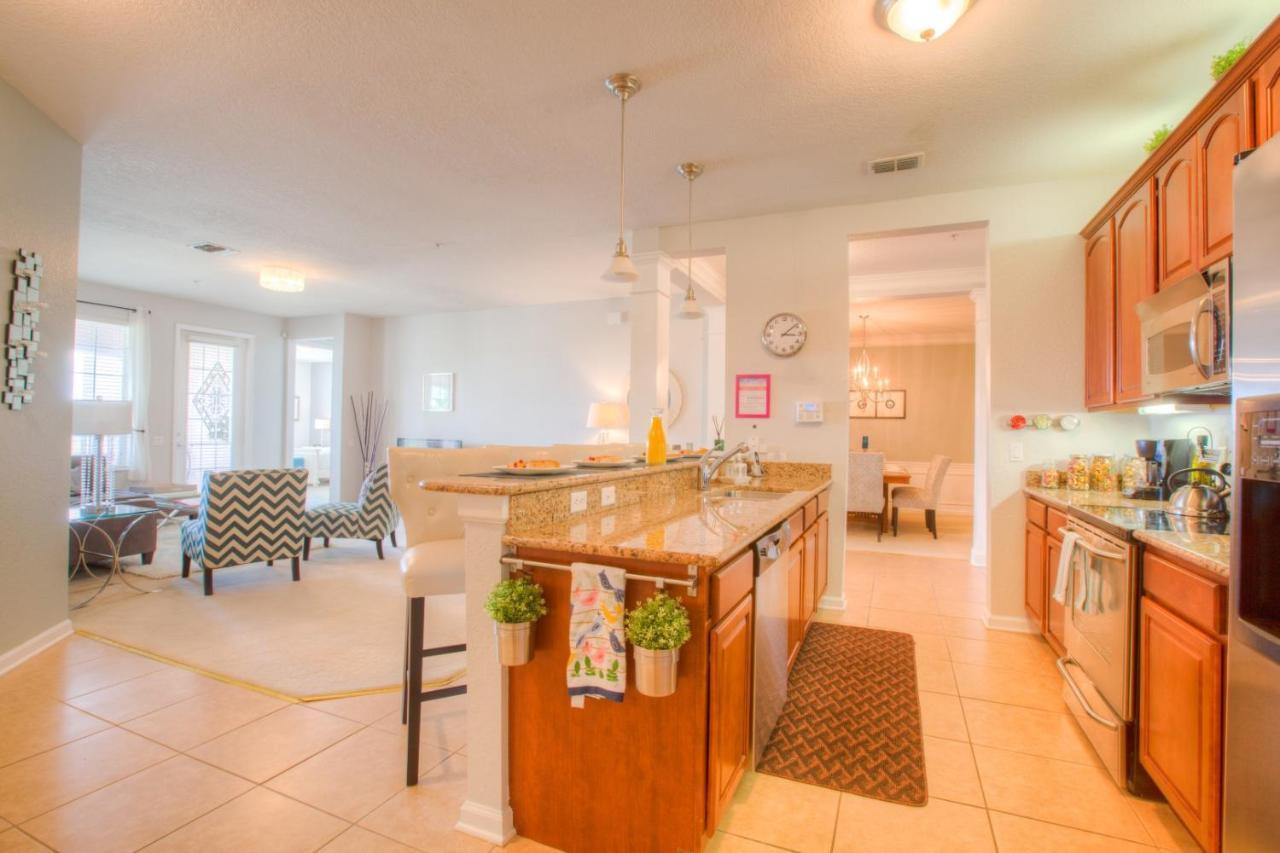 Stunning Lakeview Condo Wprivate Balcony Kissimmee Exteriör bild