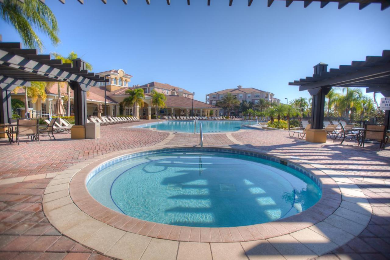 Stunning Lakeview Condo Wprivate Balcony Kissimmee Exteriör bild